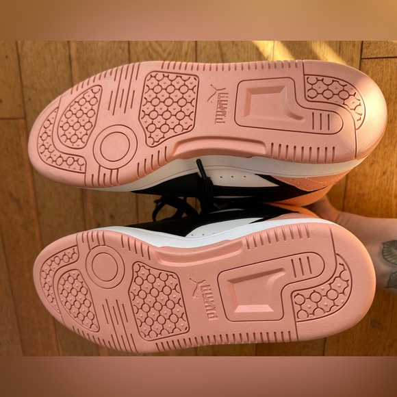 PUMA Rebound Joy - mid top sneakers women’s US 7 NWT - Picture 3 of 7